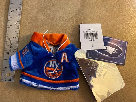 New York Islanders Mascots thumbnail