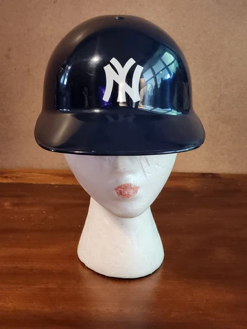 New York Yankees Helmets thumbnail