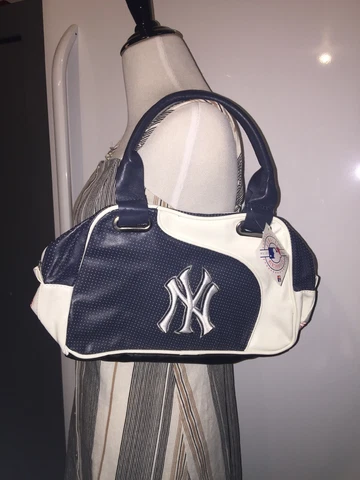 New York Yankees Purses thumbnail