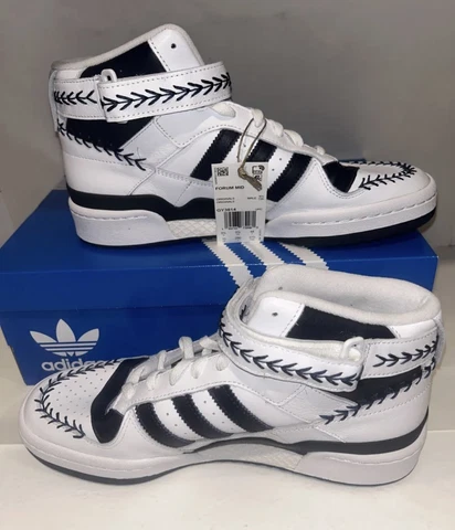 New York Yankees Shoes thumbnail