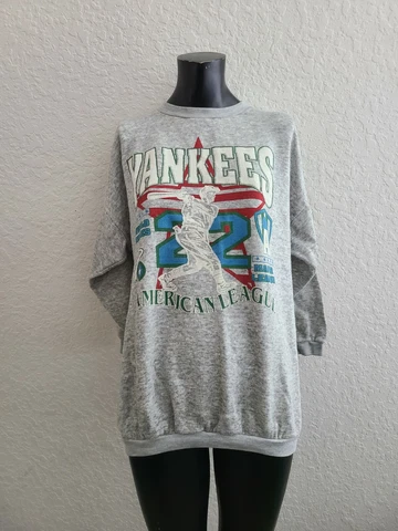 New York Yankees Sweatshirts thumbnail