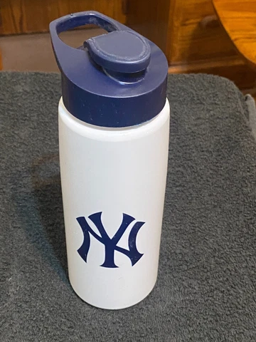New York Yankees Water Bottles thumbnail