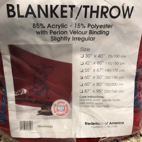 Ole Miss Rebels Blankets thumbnail