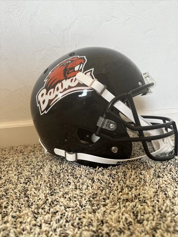 Oregon State Beavers Helmets thumbnail