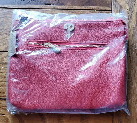 Philadelphia Phillies Purses thumbnail