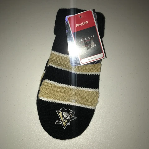 Pittsburgh Penguins Gloves thumbnail