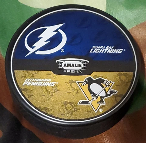 Pittsburgh Penguins Pucks thumbnail