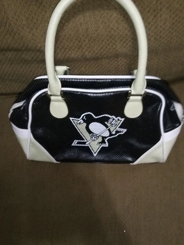 Pittsburgh Penguins Purses thumbnail