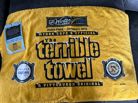 Pittsburgh Penguins Towels thumbnail