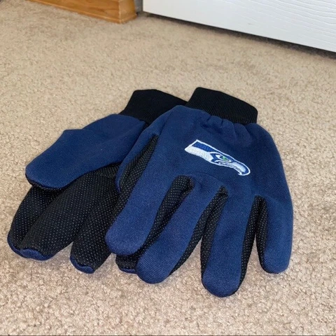 Russell Wilson Gloves
