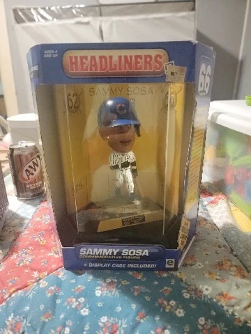 Sammy Sosa Action Figures thumbnail