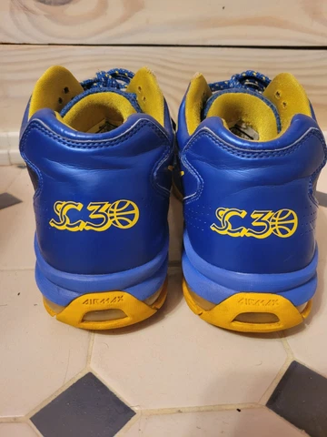 Stephen Curry Shoes thumbnail