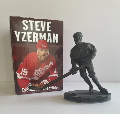 Steve Yzerman Action Figures thumbnail