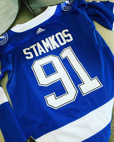 Steven Stamkos Jerseys thumbnail