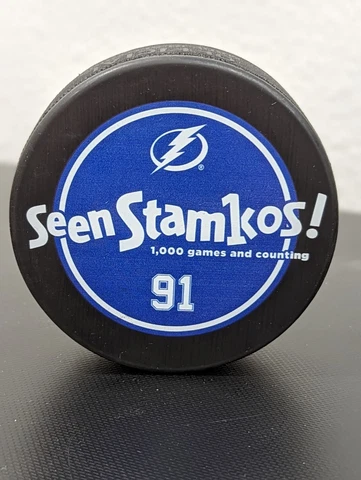 Steven Stamkos Pucks thumbnail