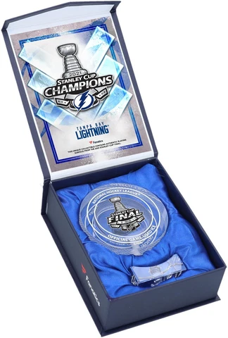Tampa Bay Lightning Pucks thumbnail