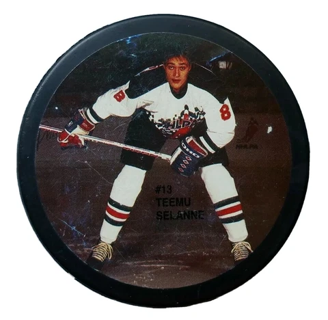 Teemu Selanne Pucks thumbnail