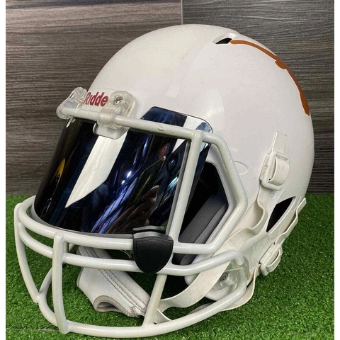 Texas Longhorns Helmets thumbnail