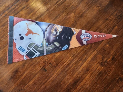 Texas Longhorns Pennants thumbnail
