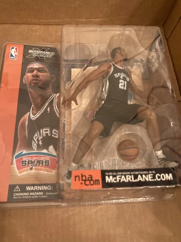 Tim Duncan Action Figures thumbnail