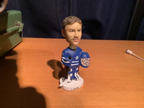 Toronto Maple Leafs Bobbleheads thumbnail