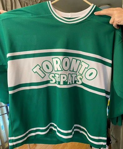 Toronto Maple Leafs Jerseys thumbnail