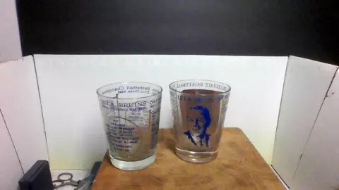 UCLA Bruins Glasses thumbnail