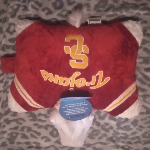 USC Trojans Mascots thumbnail
