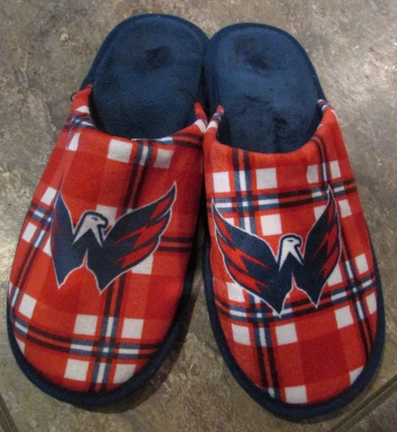 Washington Capitals Slippers thumbnail