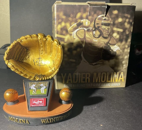 Yadier Molina Gloves